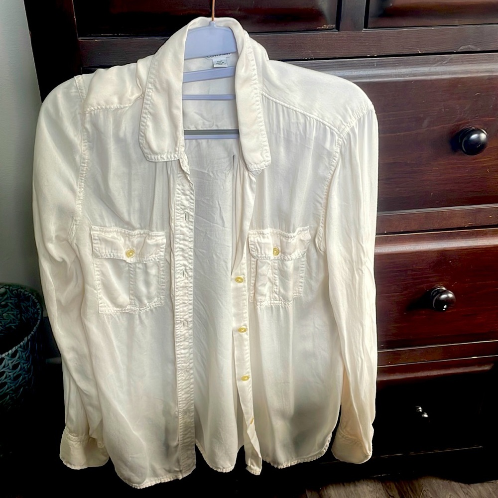 Calvin Klein white button up blouse. Size small. Gently used